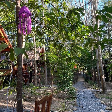 Dahla Lanta Hut Koh Lanta Exterior foto